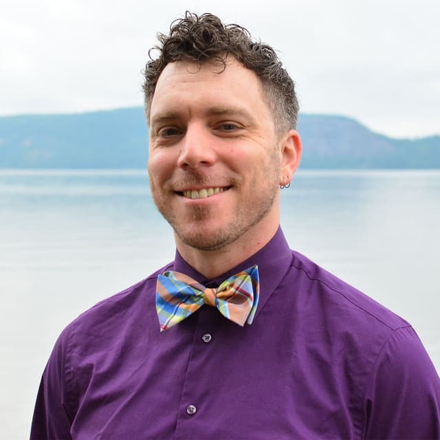 Julian Damashek, PhD