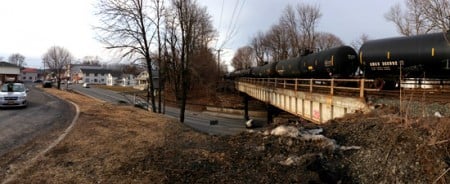 crude-oil-train-coxsackie-cr-RobinRead-550