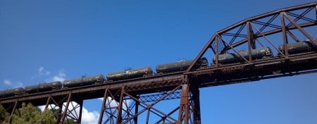 crude-oil-train-rondout-bridge-crJLipscomb-2011-09-18_14-1280x500